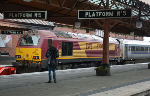 67008 Chiltern
Trains